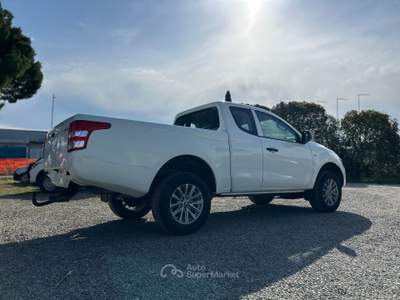 Mitsubishi L200 L200 2.4 Diesel 154cv*CABINA SINGOLA*4POSTI* Bianco usata Grosseto