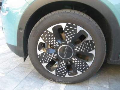 Fiat 600 HYBRID 110 CV DCT MHEV LA PRIMA Verde usata Albissola Marina
