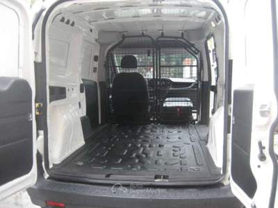 Fiat Doblò 1.6 MJET 105CV PL-TN CARGO LOUNGE Bianco usata Albissola Marina