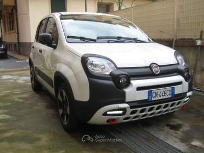 Fiat Panda CROSS 1.0 FIREFLY S-S HYBRID Bianco usata Albissola Marina