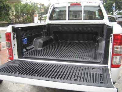 Ford Ranger 2.0 ECOBLUE DC XLT 5 POSTI Bianco usata Albissola Marina