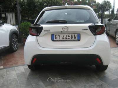Mazda 2 1.5 VVT E-CVT FULL HYBRID PRIME LINE Bianco usata Albissola Marina