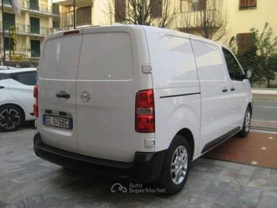 Opel Vivaro 1.5 DIESEL 120 CV S-S PL-TN ENJOY Bianco usata Albissola Marina