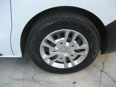 Opel Vivaro 1.5 DIESEL 120 CV S-S PL-TN ENJOY Bianco usata Albissola Marina