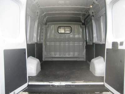 Peugeot Boxer 335 2.2 BLUEHDI 140 S-S PM-TM FURGONE Bianco usata Albissola Marina