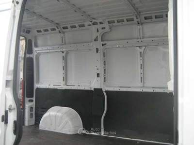 Peugeot Boxer 335 2.2 BLUEHDI 140 S-S PM-TM FURGONE Bianco usata Albissola Marina