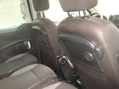 Peugeot Partner TEPEE 1.6 HDI 115 CV OUTDOOR Blu/Azzurro usata Albissola Marina