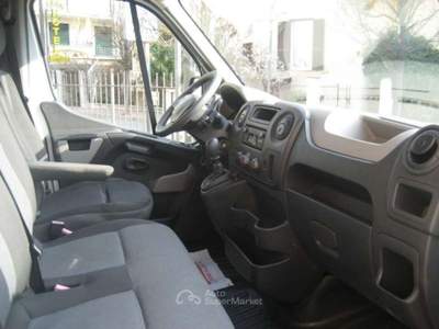 Renault Master T33 2.3 DCI 130 PM-TA Bianco usata Albissola Marina