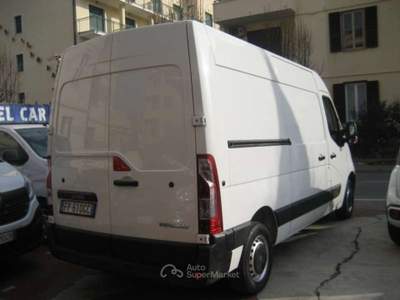 Renault Master T33 2.3 DCI 130 PM-TA Bianco usata Albissola Marina