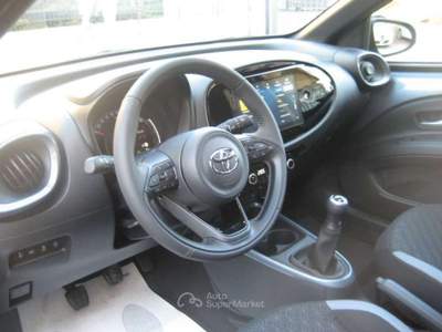 Toyota Aygo X 1.0 VVT-I 72 CV 5P TREND AIR Blu/Azzurro usata Albissola Marina