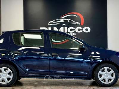 Dacia Sandero 1.2 GPL 75CV Lauréate Blu/Azzurro usata Rimini