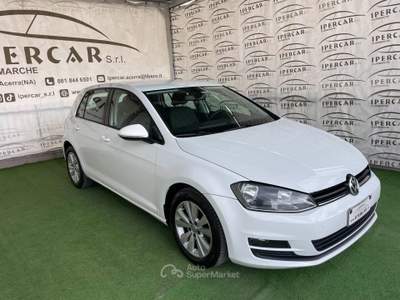 Volkswagen Golf Business 1.6 TDI 5p. Highline BlueMotion Technology Bianco usata Acerra