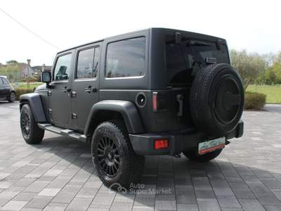 Jeep Wrangler Unlimited 2.8 CRD DPF SAHARA Auto Nero usata Trebaseleghe
