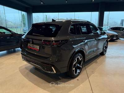 Volkswagen Tiguan 2.0 TDI 150 CV DSG R-Line Grigio usata Trebaseleghe