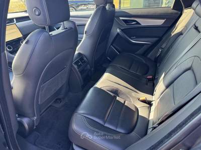 Jaguar F-Pace 2.0 D 204 CV AWD aut. R-Dynamic Black Nero usata Trebaseleghe
