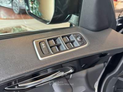 Jaguar F-Pace 2.0D 180cv PURE Nero usata Genova