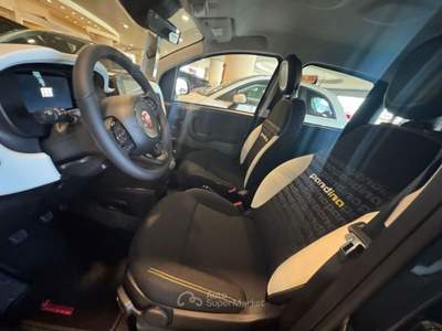 Fiat Panda 1.0 S&amp;S Hybrid Pandina Cross VARI COLORI Nero usata Genova