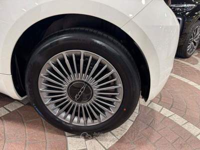 Fiat 500 Hybrid Torino KM0 PRONTA CONSEGNA Bianco usata Genova