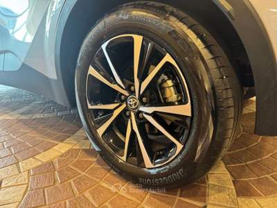 Toyota C-HR C-HR 1.8 HV Trend Grigio usata Genova