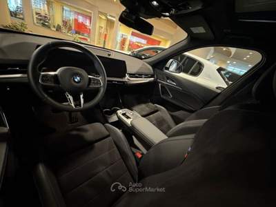BMW X1 sDrive 18i Msport PRO TETTO/19/FULL Bianco usata Genova