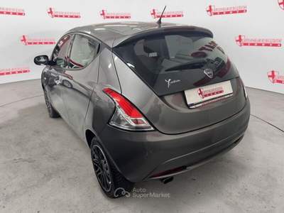 Lancia Ypsilon 1.2 69 CV 5 porte Gold Grigio usata Genova