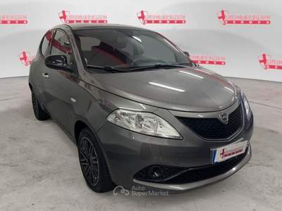 Lancia Ypsilon 1.2 69 CV 5 porte Gold Grigio usata Genova