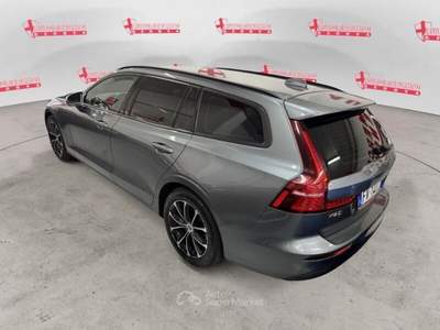 Volvo V60 D3 AWD Geartronic Momentum PER OPERATORI DEL SETTORE Grigio usata Genova