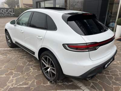 Porsche Macan 2.0 PDK 265CV Bianco usata Noventa Vicentina