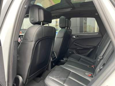 Porsche Macan 2.0 PDK 265CV Bianco usata Noventa Vicentina