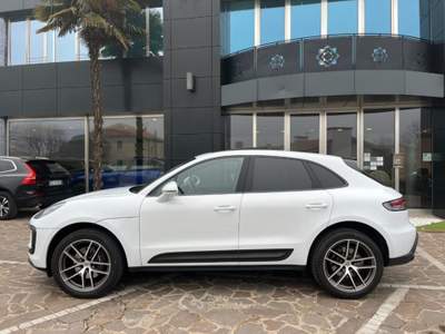 Porsche Macan 2.0 PDK 265CV Bianco usata Noventa Vicentina