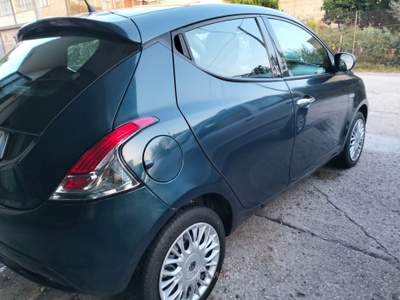 Lancia Ypsilon Ben tenuta, completamente tagliandata, tenuta sempre in garage usata Vairano Patenora