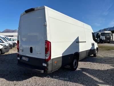 Iveco Daily 35S14V 2.3 HPT GRAN VOLUME Bianco usata Gemona del Friuli