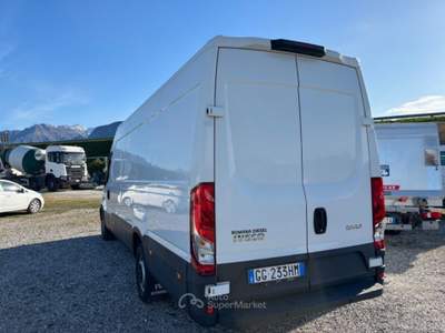 Iveco Daily 35S14V 2.3 HPT GRAN VOLUME Bianco usata Gemona del Friuli