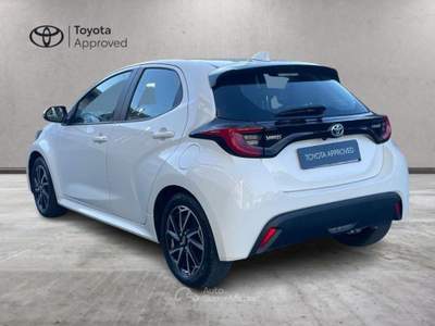 Toyota Yaris 1.5 Hybrid 5 porte Trend Bianco usata Caresanablot
