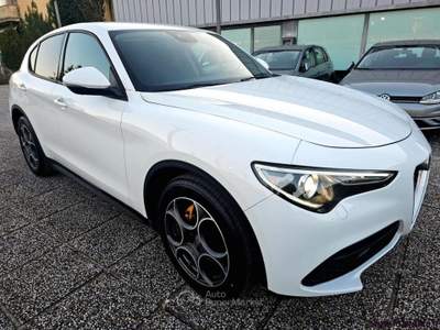 Alfa Romeo Stelvio 2.2 Turbodiesel 160 CV AT8 RWD Sport-Tech Bianco usata Trevi