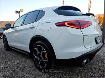 Alfa Romeo Stelvio 2.2 Turbodiesel 160 CV AT8 RWD Sport-Tech Bianco usata Trevi