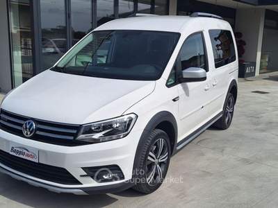 Volkswagen Caddy 2.0 TDI 122 CV 4MOTION Alltrack  N°GB453 Bianco usata Rossano Veneto
