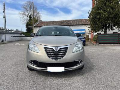Lancia Ypsilon 1.2 69 CV 5 porte GPL Ecochic Gold Grigio usata Portogruaro