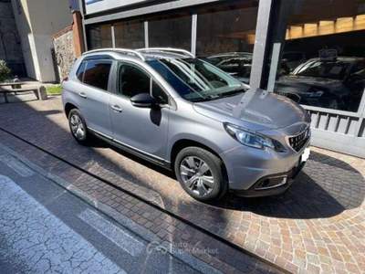 Peugeot 2008 1.6 Bluehdi Black Matt 100cv Grigio usata Como