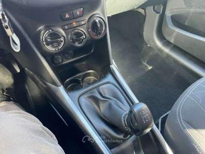 Peugeot 2008 1.6 Bluehdi Black Matt 100cv Grigio usata Como