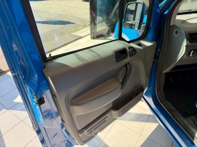 Ford Transit Connect 230L 1.8 TDCi cat PL-TA LX Blu/Azzurro usata Cassina de' Pecchi