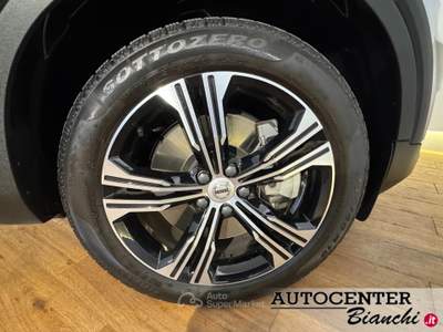 Volvo XC40 1.5 t4 phev Inscription Expression auto my21 Nero usata Castelnovo ne' Monti