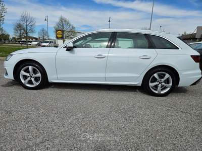 Audi A4 35 2.0 tdi mhev Business Advanced 163cv s-tronic Bianco usata San Stino di Livenza