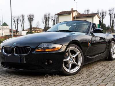 BMW Z4 2.2 170CV FULL OPTIONAL - CAMBIO AUTOMATICO Nero usata Castiraga Vidardo