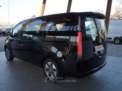 Hyundai Staria 2.2 MT 2WD 9 posti Wagon Nero usata Pordenone