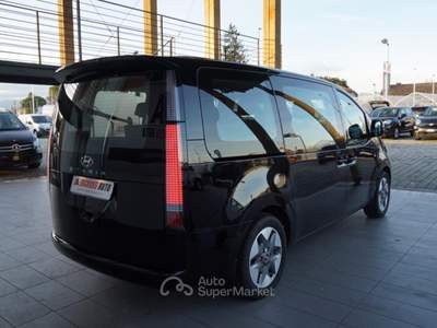 Hyundai Staria 2.2 MT 2WD 9 posti Wagon Nero usata Pordenone