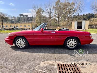Alfa Romeo Spider 2.0 Duetto, Omologata ASI, Matching Numbers Rosso usata Roma