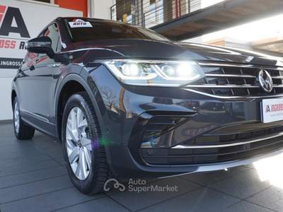 Volkswagen Tiguan 2.0 TDI 150 CV SCR DSG Elegance Grigio usata Pordenone