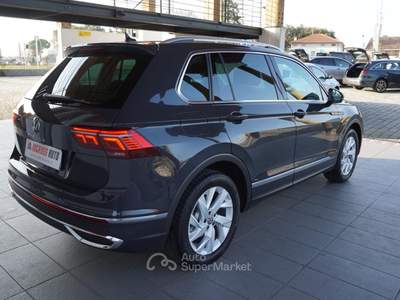 Volkswagen Tiguan 2.0 TDI 150 CV SCR DSG Elegance Grigio usata Pordenone