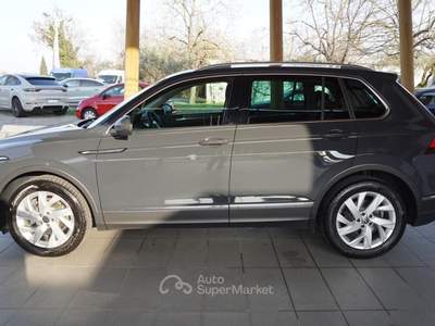 Volkswagen Tiguan 2.0 TDI 150 CV SCR DSG Elegance Grigio usata Pordenone